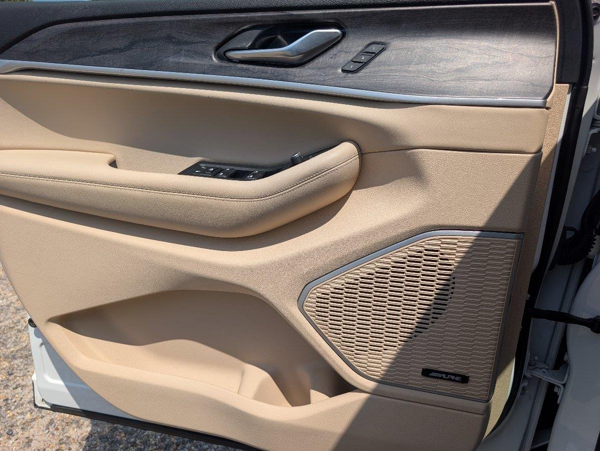 Used 2021 Bright White Clearcoat Jeep Limited image 19