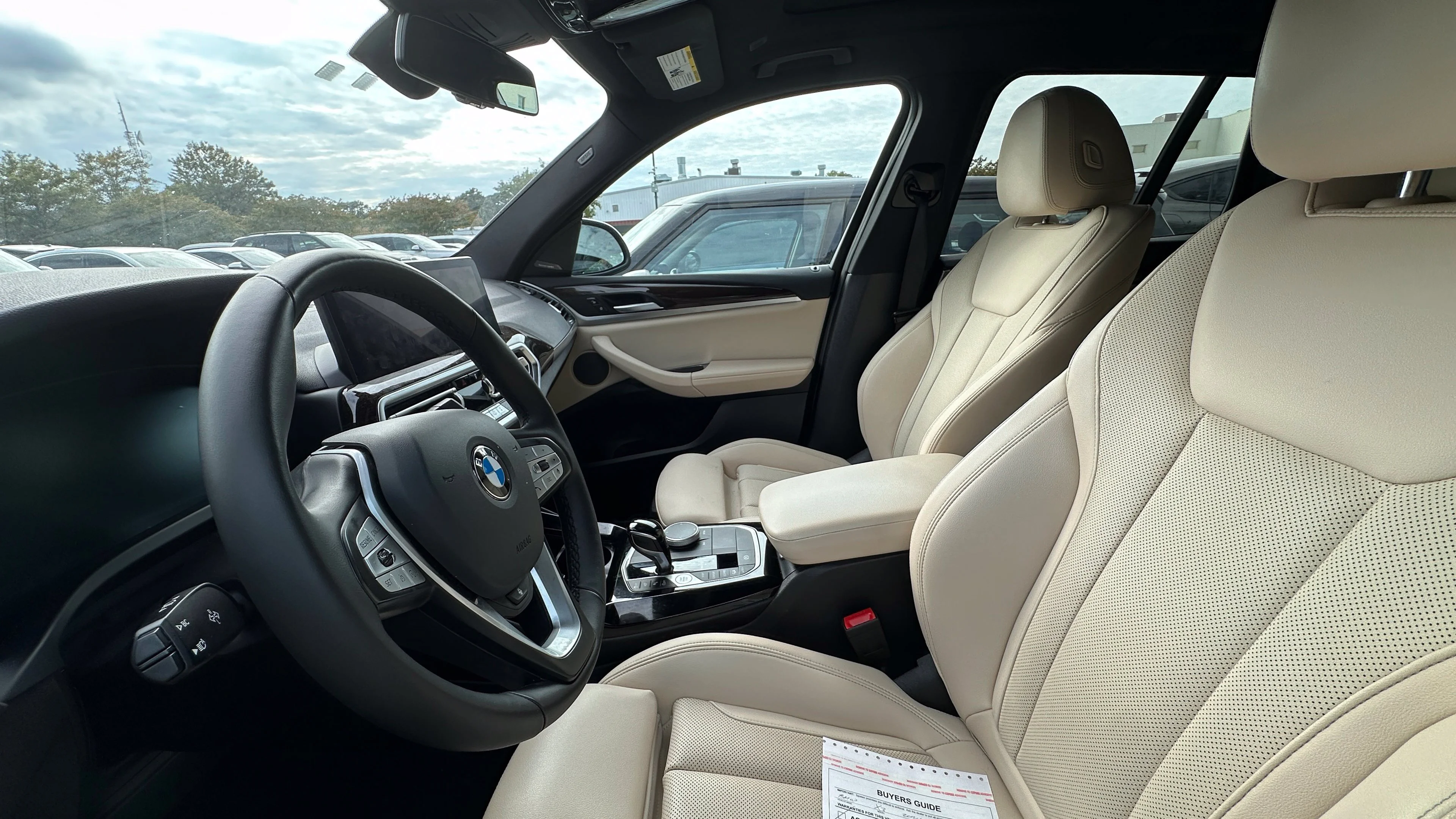 Used 2024 Black Sapphire Metallic BMW xDrive30i image 10