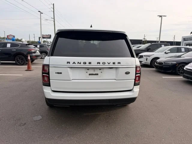 Used 2018 White Land Rover HSE image 17