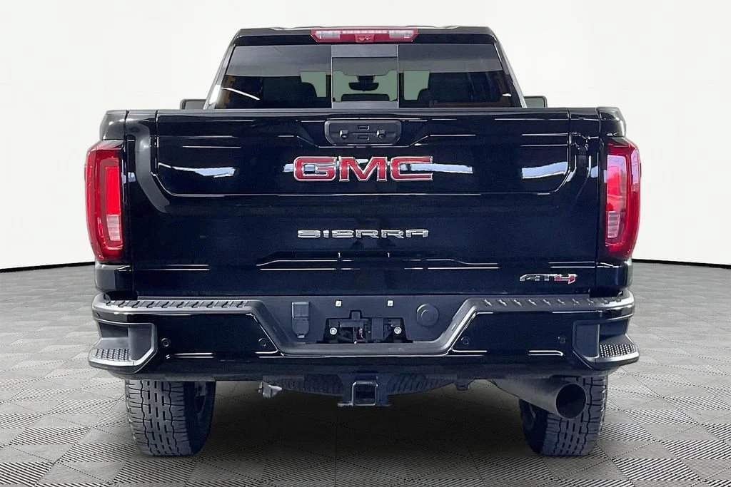 Certified Used 2023 ONYX BLACK GMC AT4 image 5
