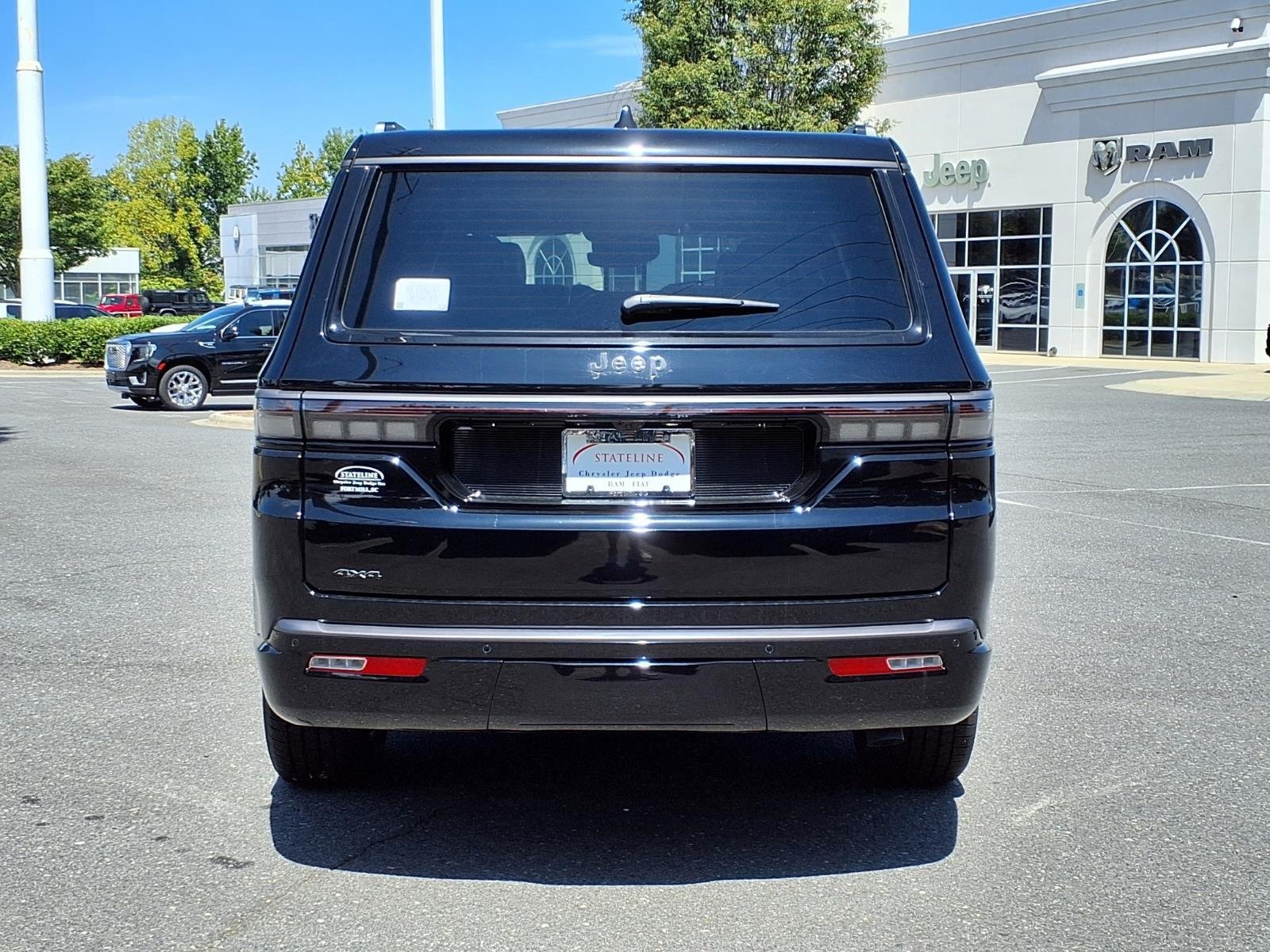 New 2026 High Gloss Black Jeep Limited Altitude image 10