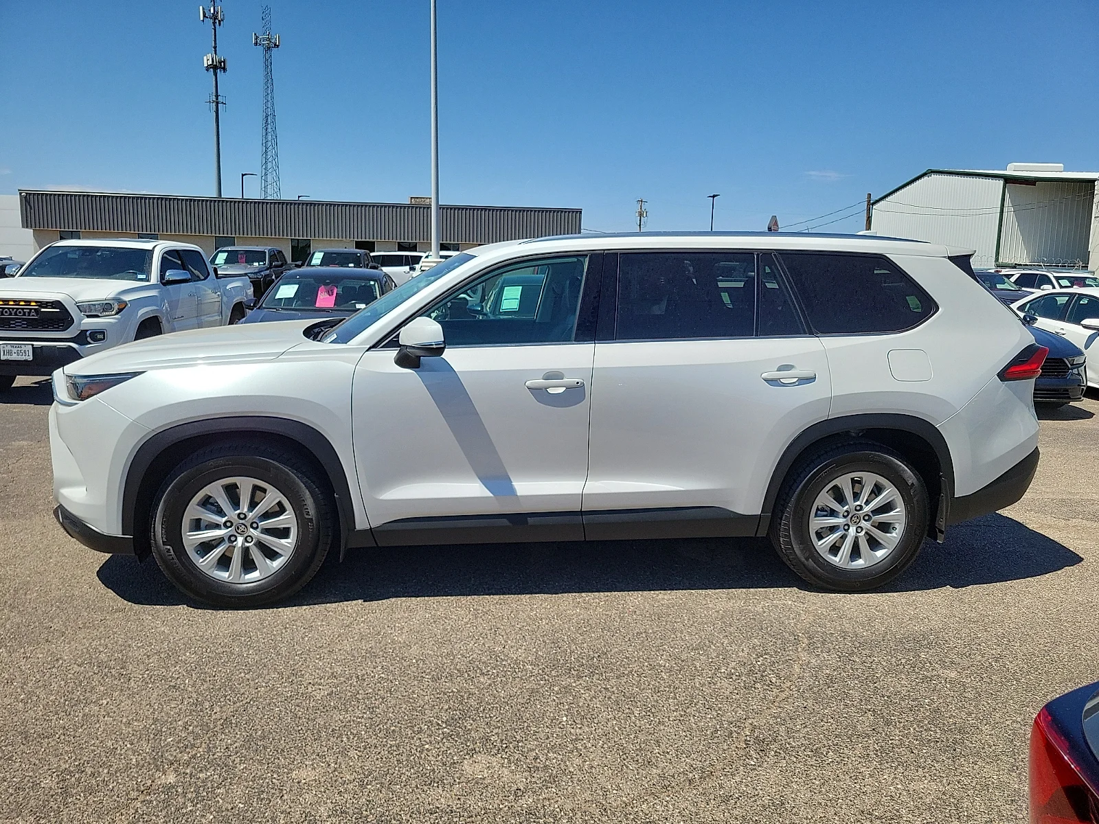 Certified Used 2024 Pearl Toyota Hybrid Limited image 6