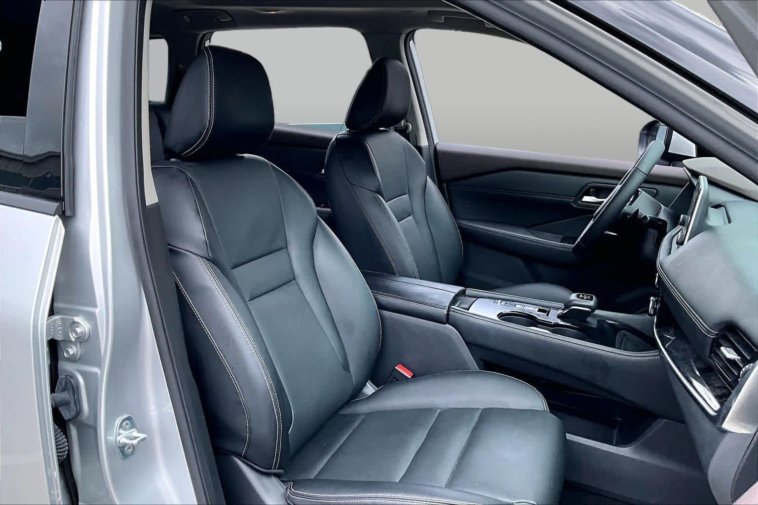 Used 2022 BRILLIANT SILVE Nissan SL image 9