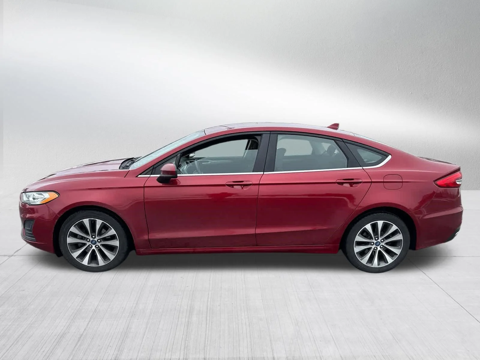 Used 2019 Ruby Red Metallic Tinted Clearcoat Ford SE image 6
