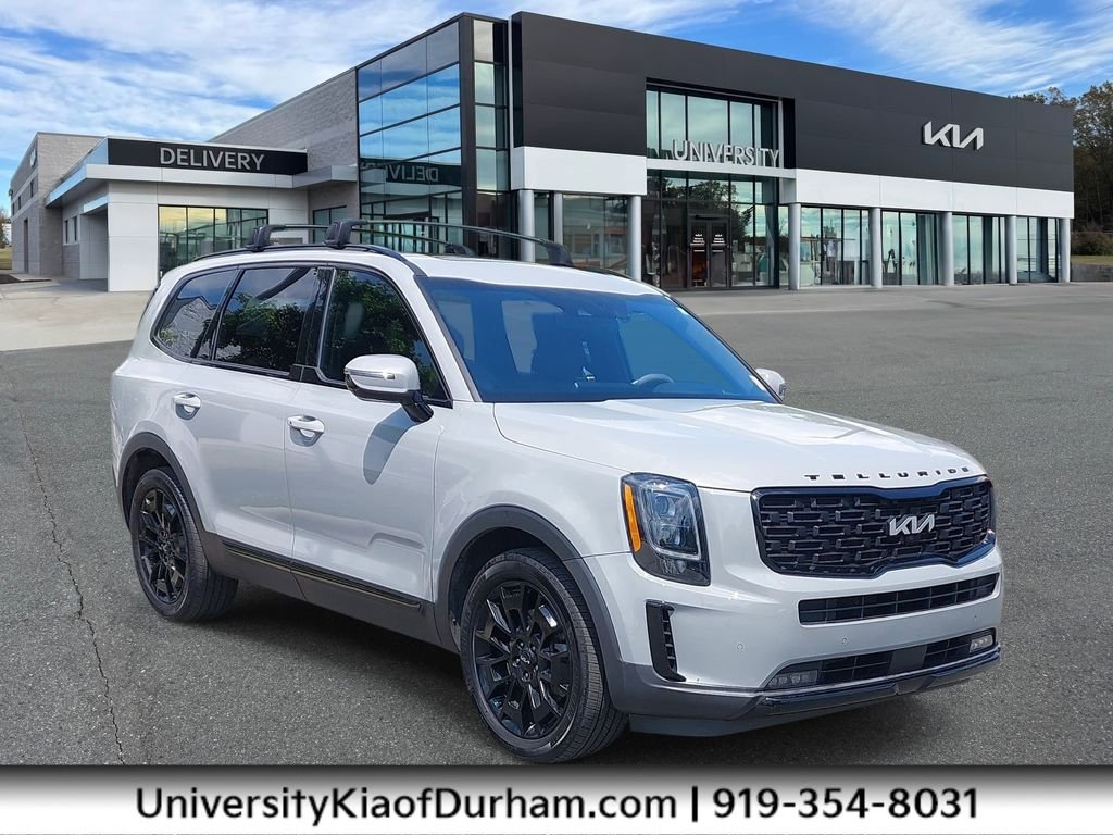 Used 2022 Gray Kia SX image 1