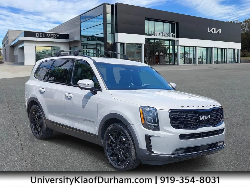 Used 2022 Gray Kia SX image 1