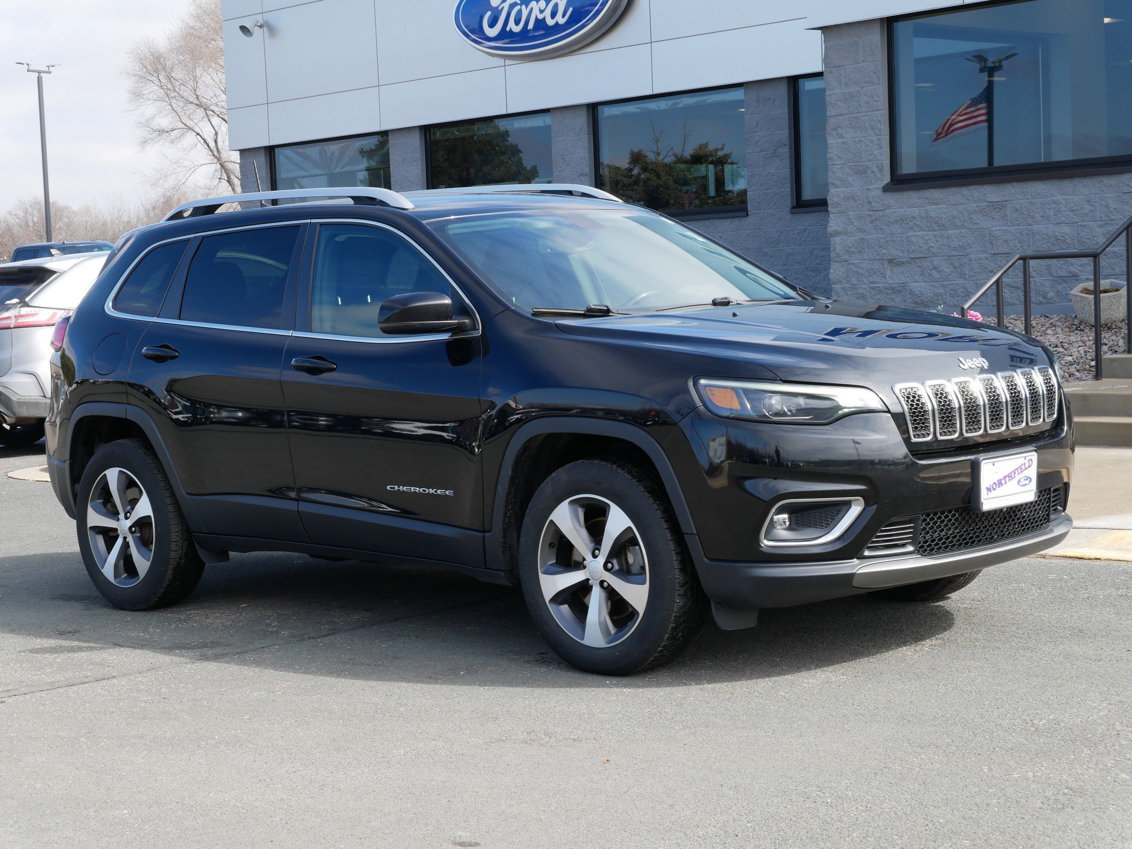 Used 2020 Jeep Cherokee Limited with VIN 1C4PJMDXXLD641261 for sale in Northfield, Minnesota
