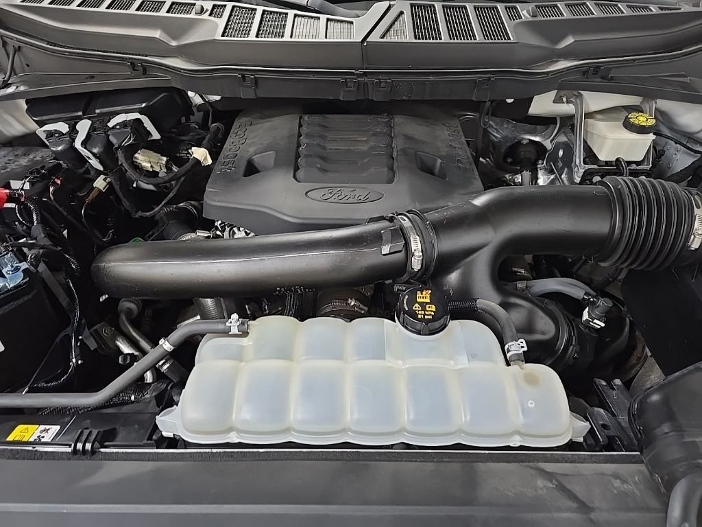 Used 2021  Ford XLT image 13