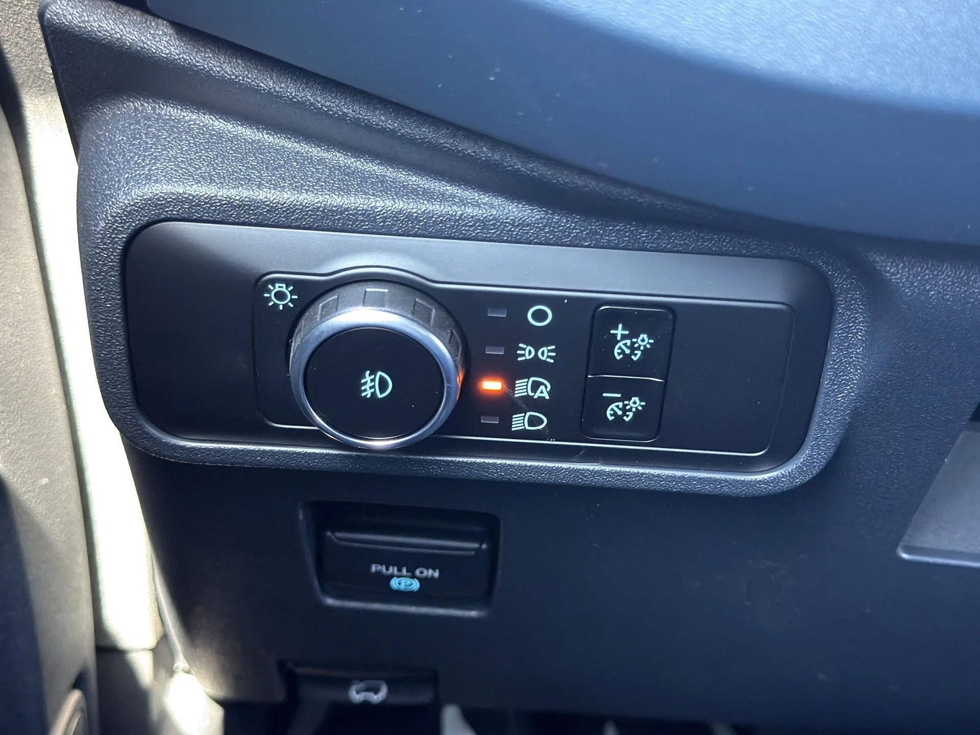 New 2026 Avalanche Gray Ford Heritage Edition image 19