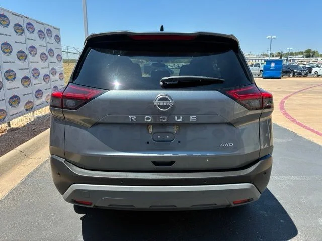 Used 2023 Gun Metallic Nissan S image 5