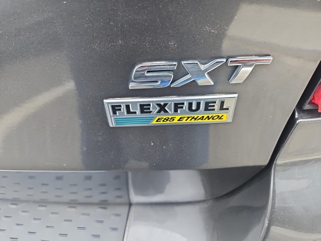 Used 2017 Granite Pearlcoat Dodge SXT image 13