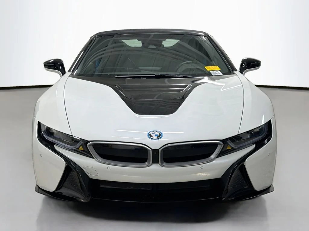 Used 2019 Crystal White Pearl BMW Base image 6