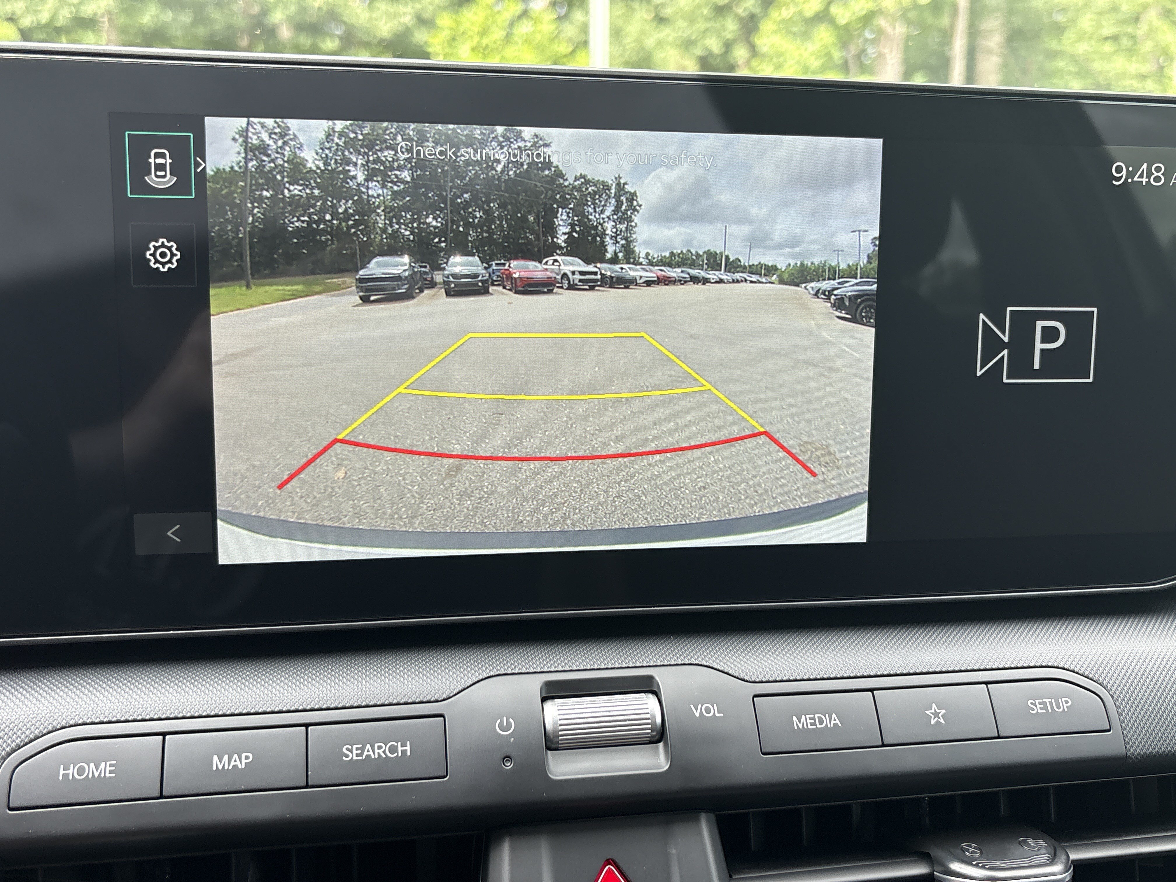New 2026 Snow White Pearl Kia LXS image 7