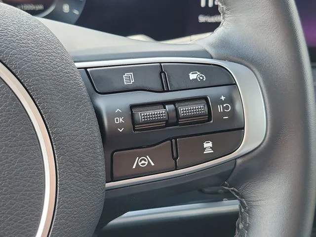Used 2024 Green Kia X-Pro image 26