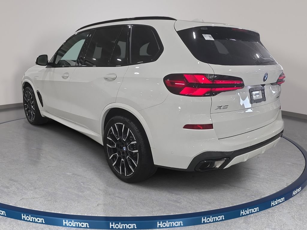 Used 2026 Alpine White BMW xDrive50e image 8