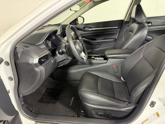 Certified Used 2024 White Nissan 2.5 SL image 10