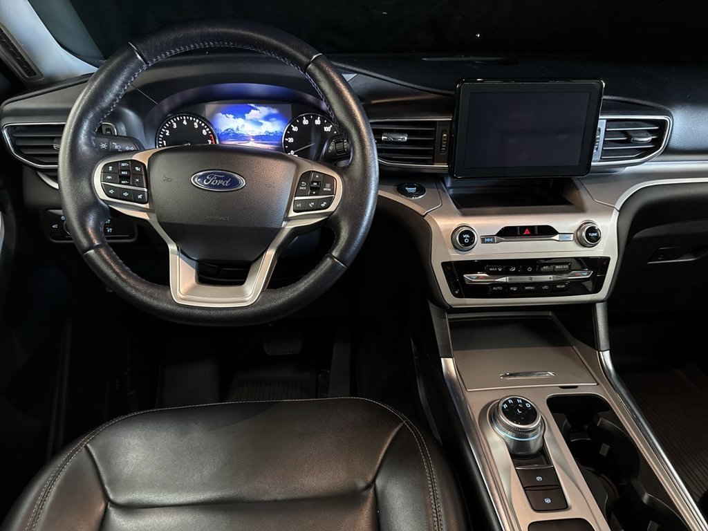 Used 2022 Gray Metallic Ford XLT image 23