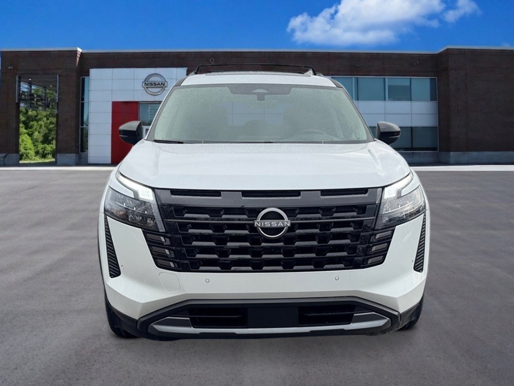 New 2026 Everest White Pearl Tricoat Nissan Platinum image 8