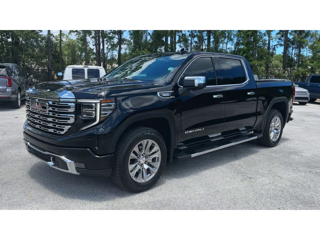 Used 2023 Onyx Black GMC Denali image 4