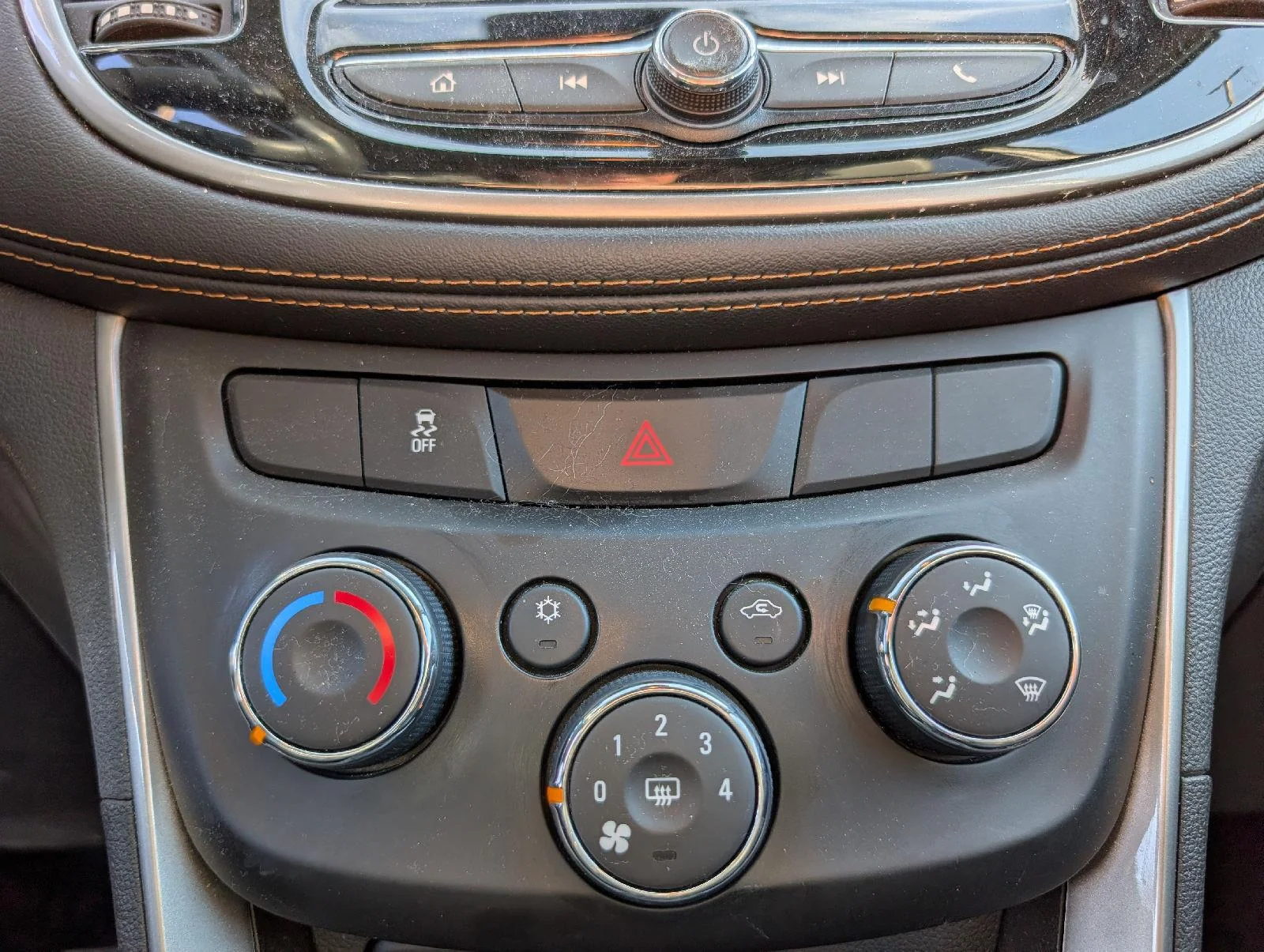 Used 2019 Mosaic Black Metallic Chevrolet LT image 16