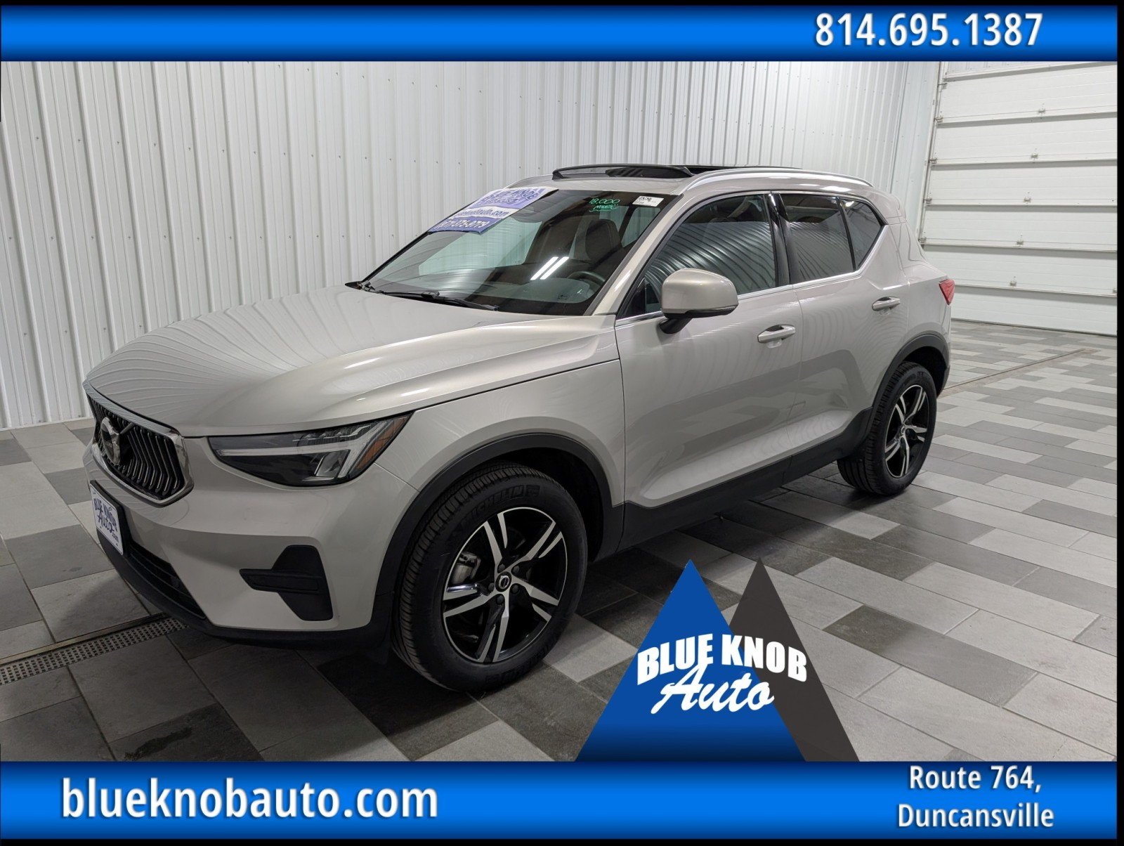 2025 Volvo XC40 Core