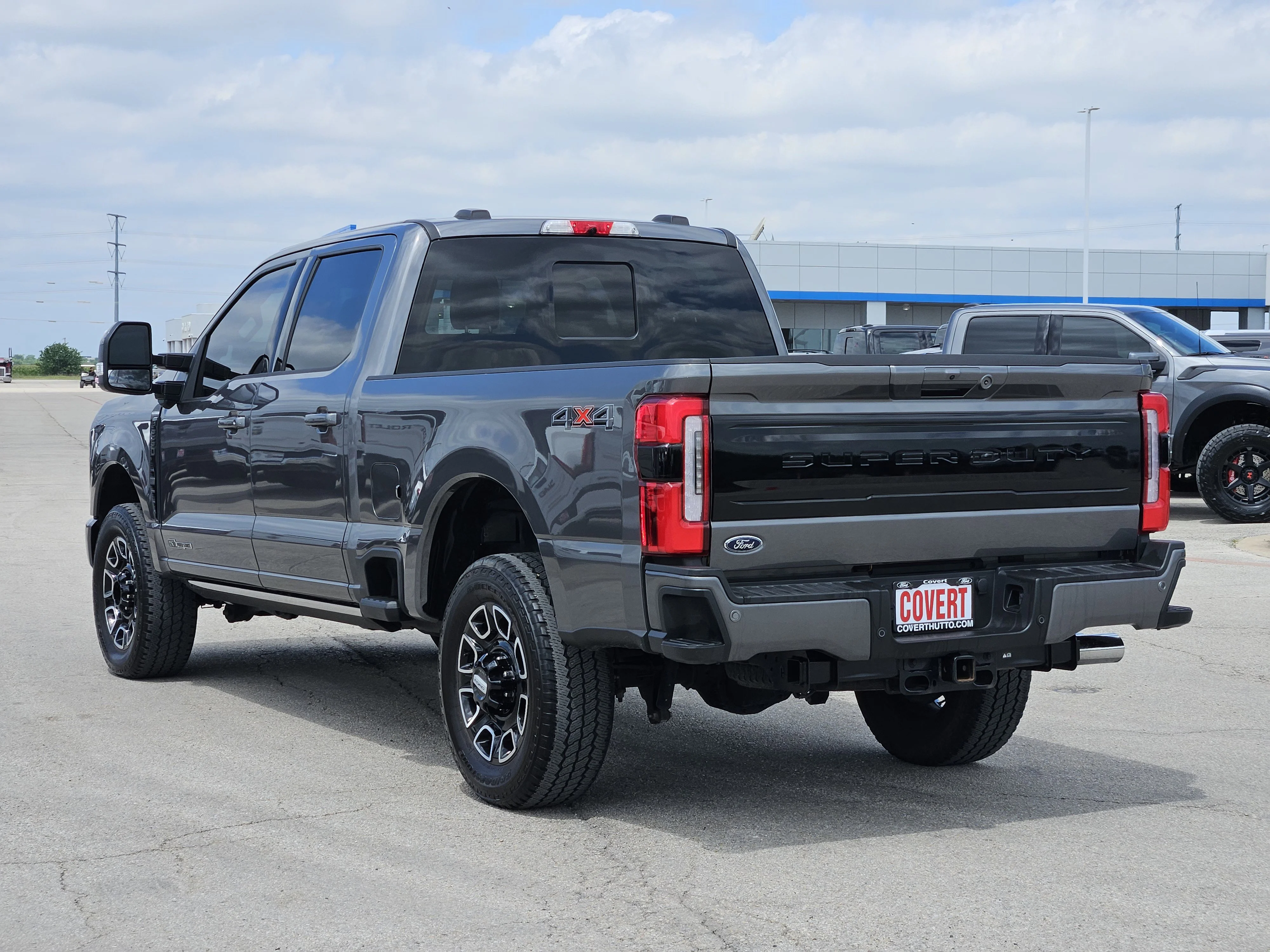Used 2025  Ford Platinum image 7