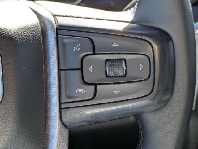 Used 2021 Silver GMC Elevation image 26