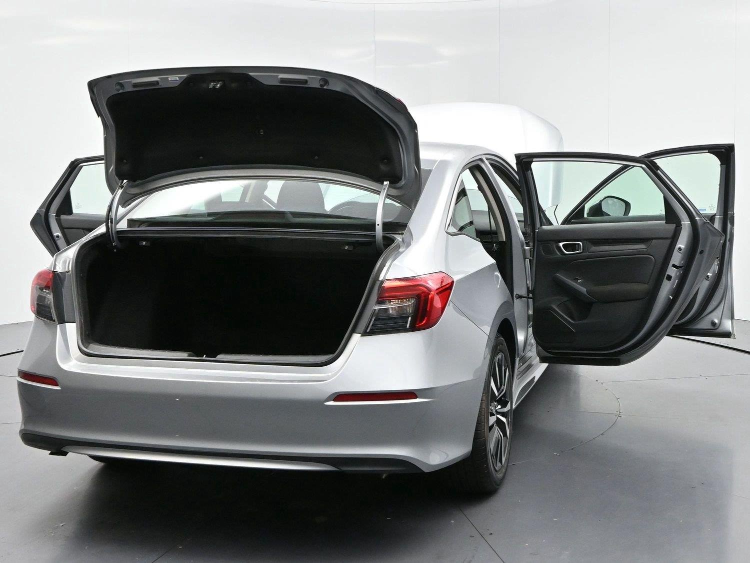 Used 2023 Lunar Silver Metallic Honda EX image 39