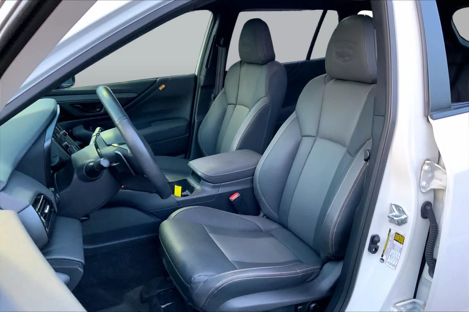 Used 2025 Crystal White Pearl Subaru Wilderness image 14