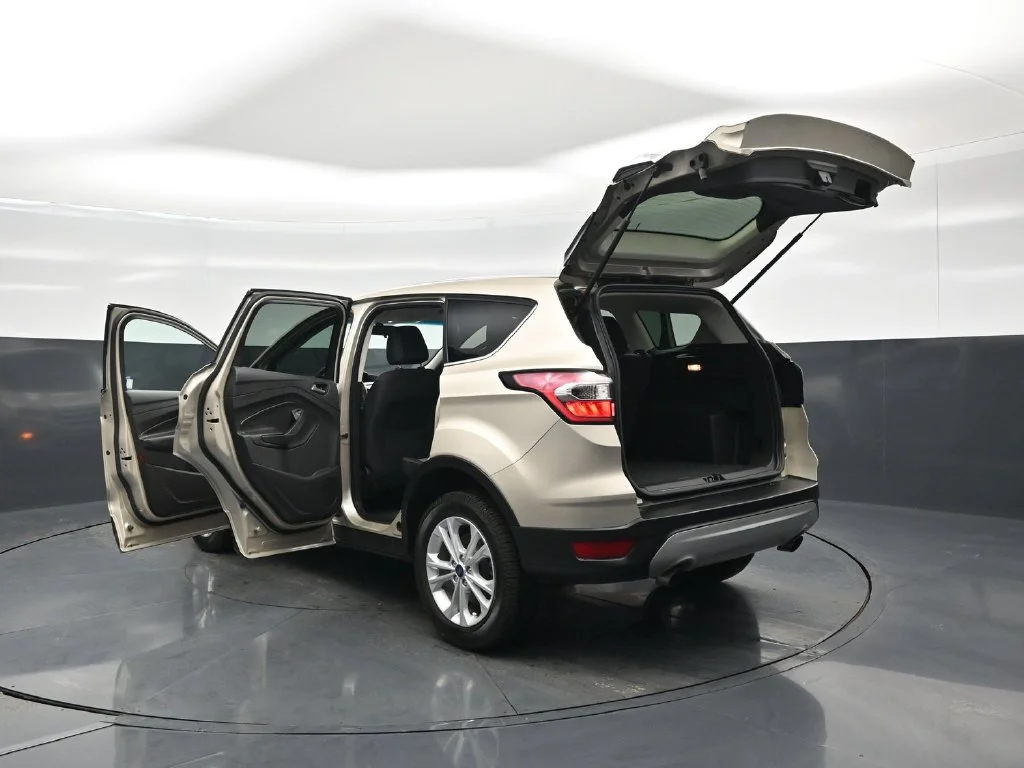 Used 2017 Gold Ford SE image 29