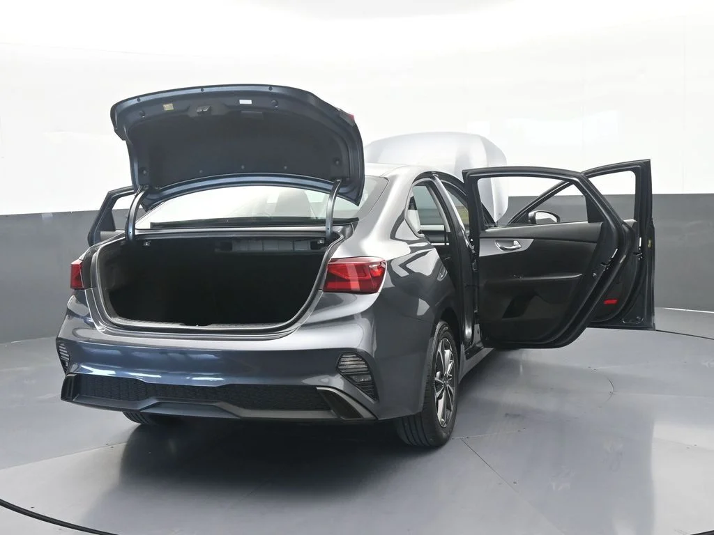 Used 2024 Gravity Gray Kia LXS image 70