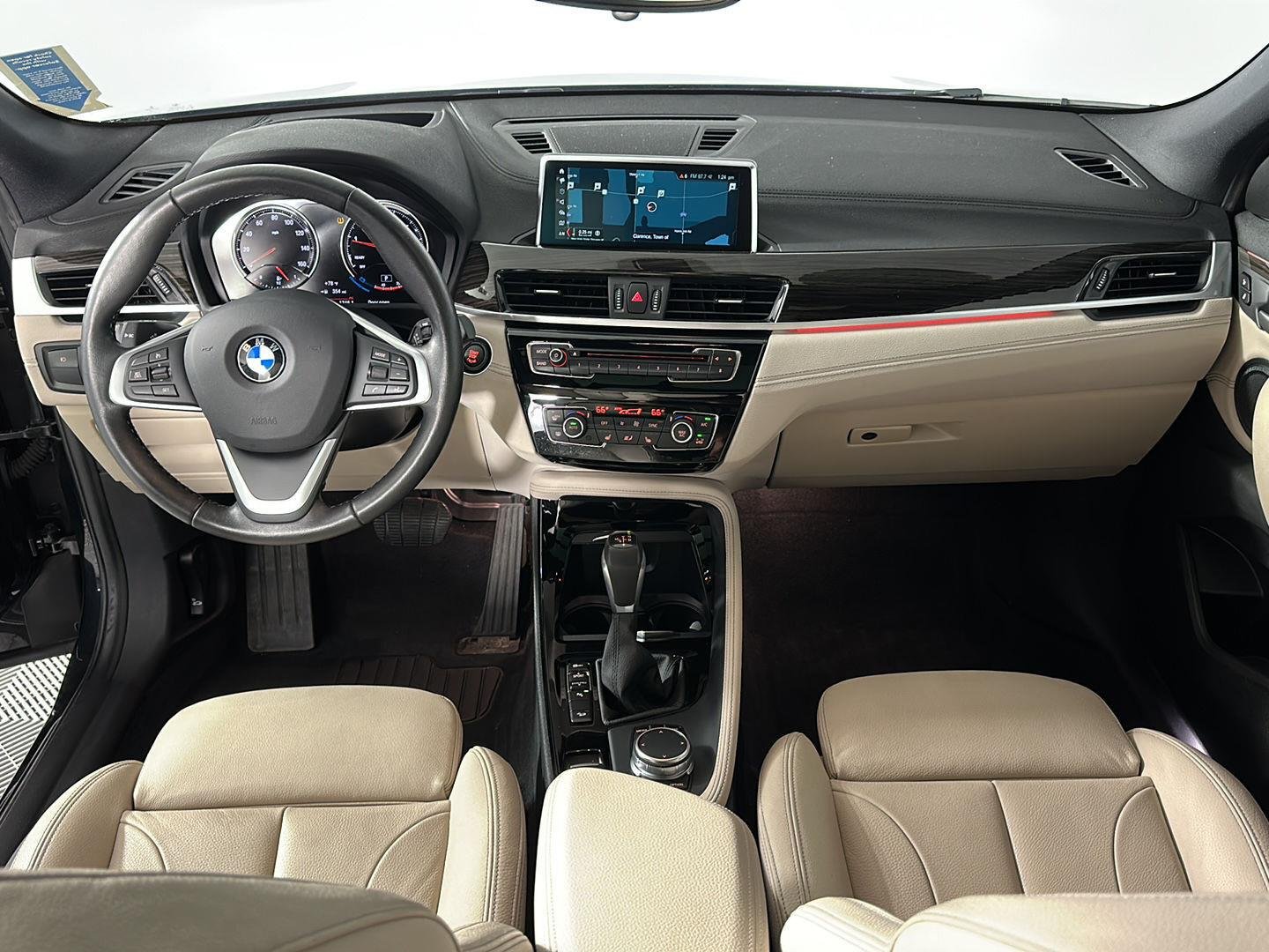 Used 2018 Black Sapphire Metallic BMW xDrive28i image 2