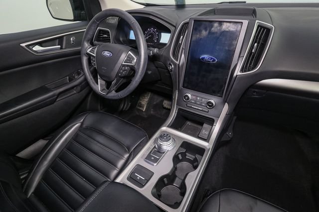 Used 2024 Black Ford SEL image 18