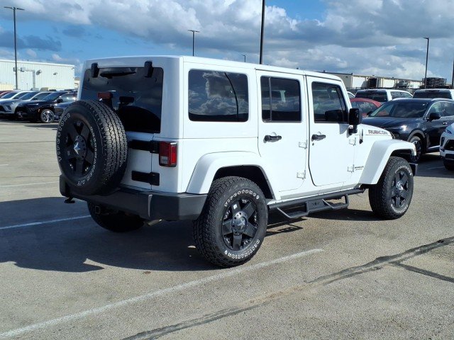 Used 2016 White Jeep Rubicon image 7