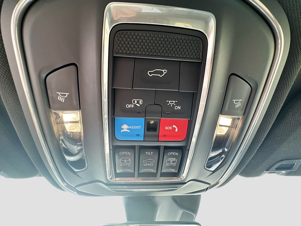 Used 2025 White Jeep Limited image 44