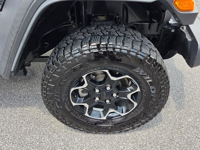 Used 2021 Silver Jeep Unlimited Rubicon 4xe image 11