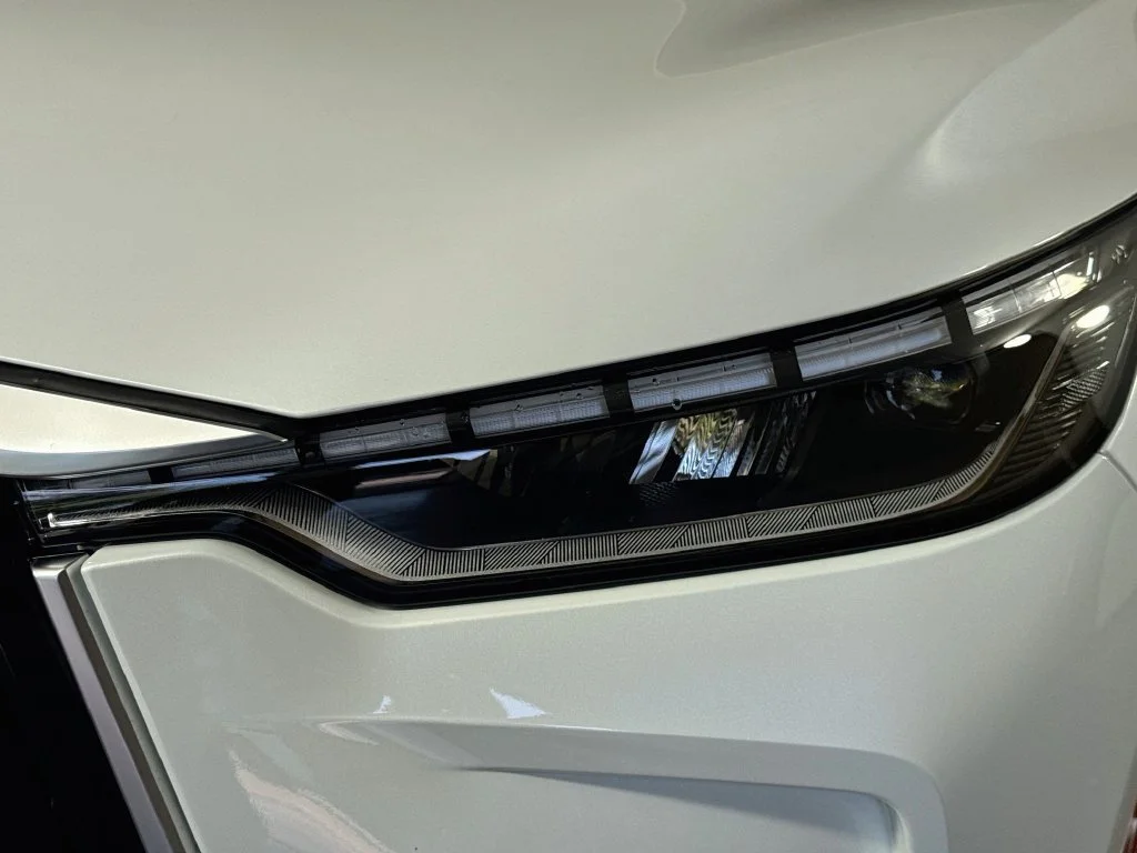 Certified Used 2027 White INFINITI LUXE image 43