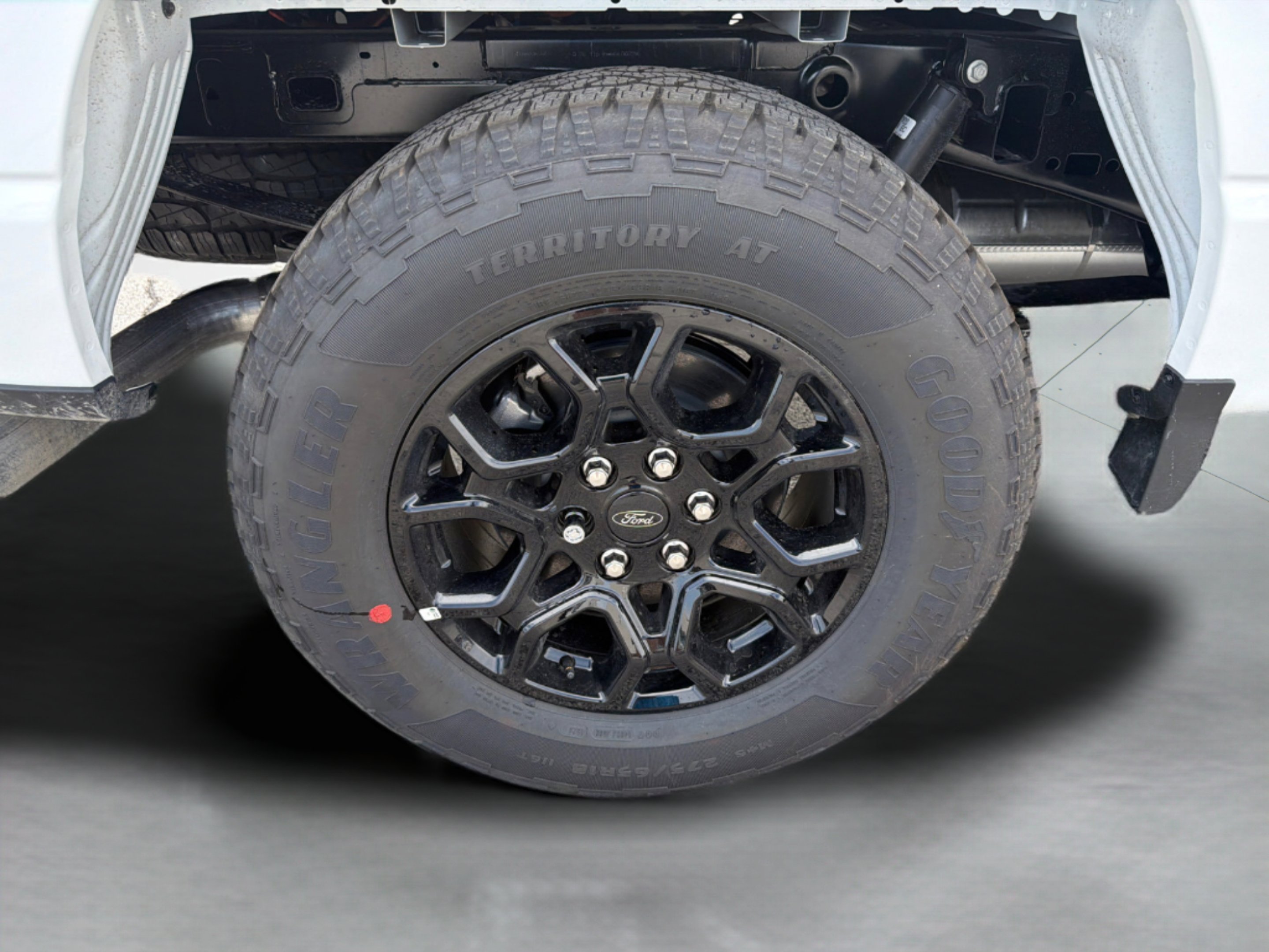 New 2026 Oxford White Ford XLT image 32