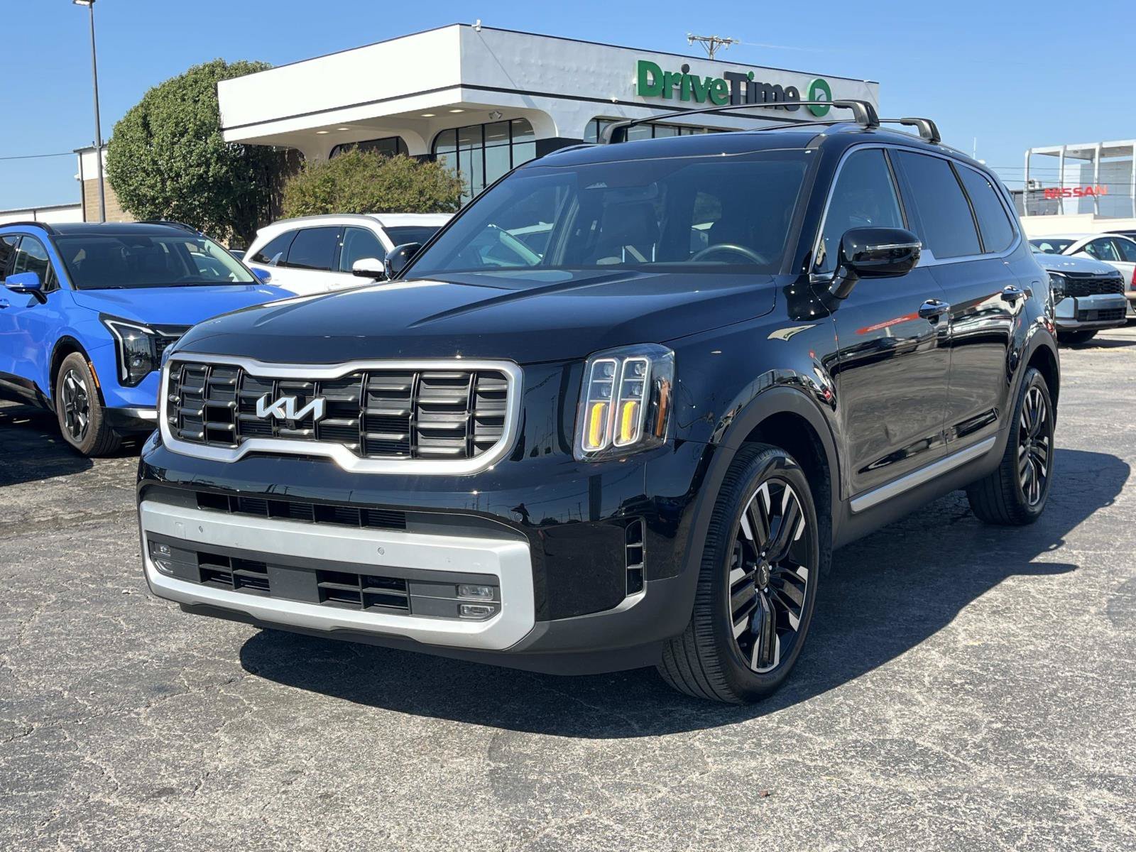 Used 2024 Ebony Black Kia SX image 3