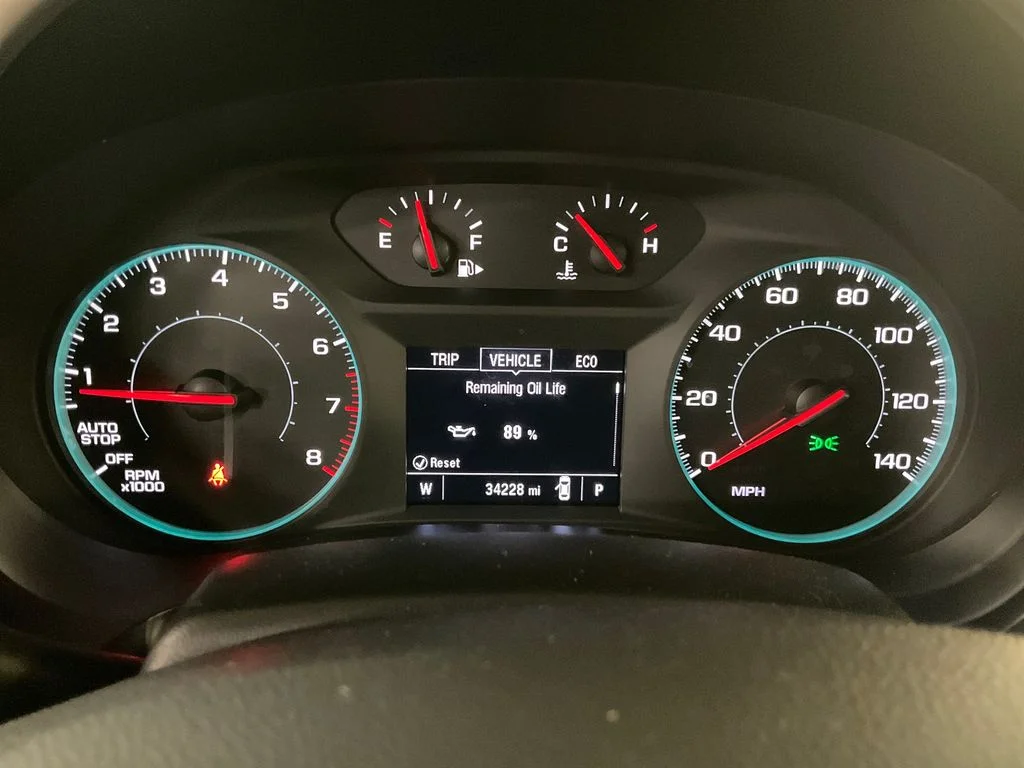 Used 2025 White Chevrolet LT image 21