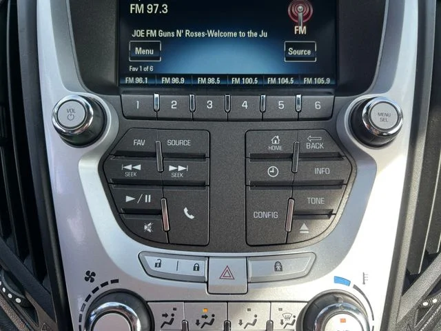 Used 2013 White Chevrolet LT image 24