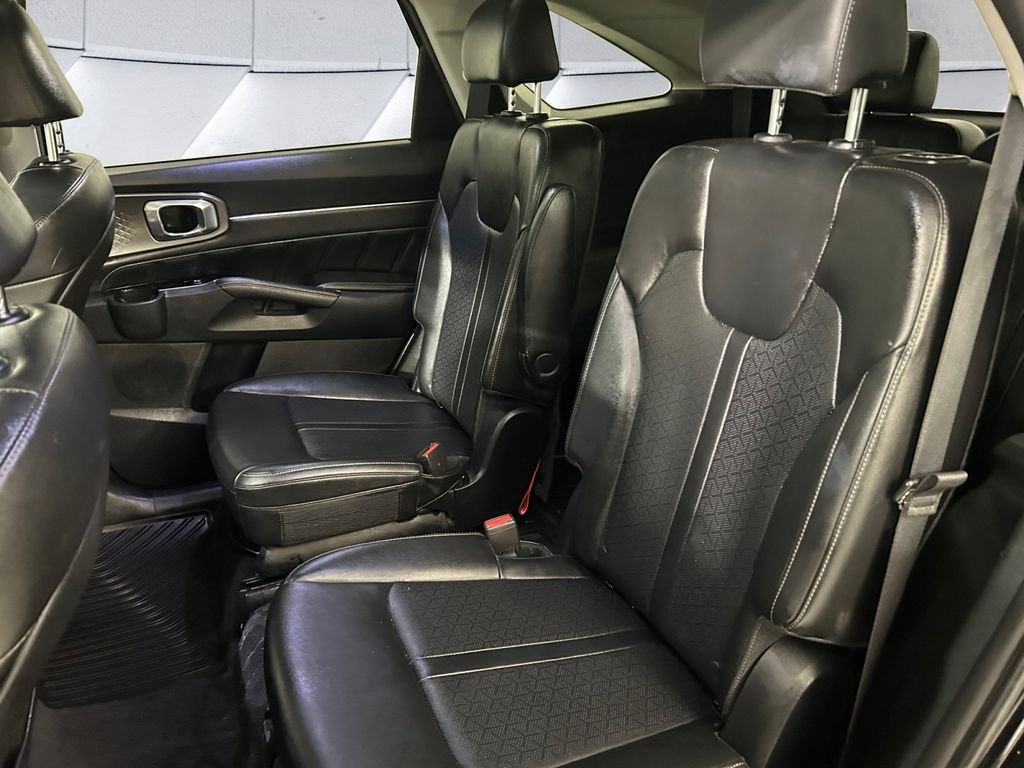 Used 2023 Black Kia SX image 18