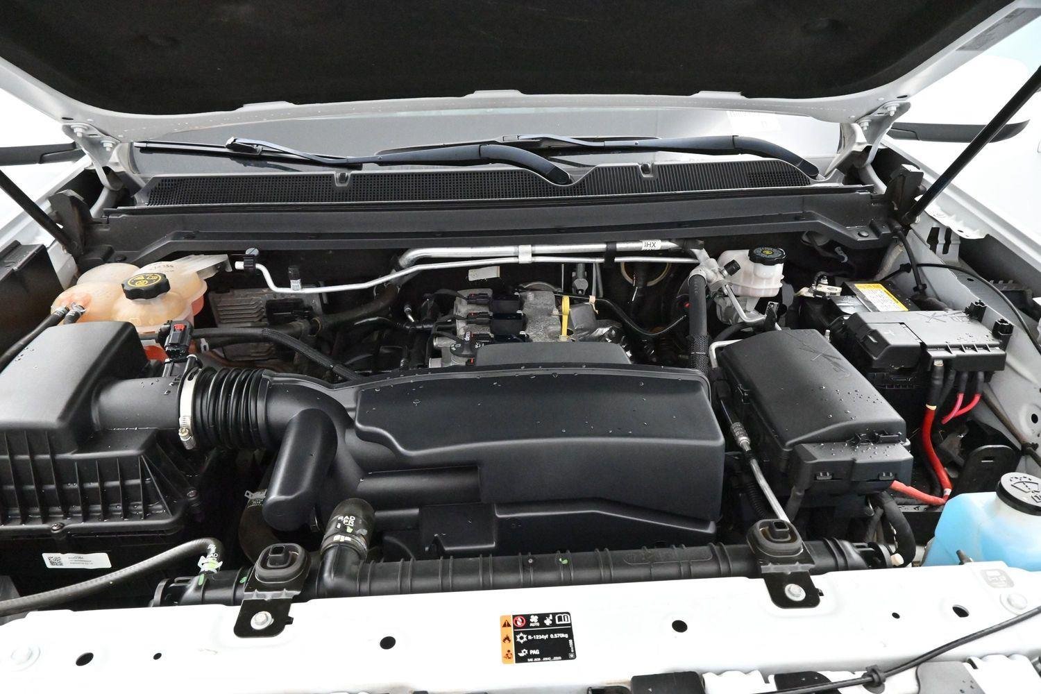 Used 2022 Summit White Chevrolet 4WD LT image 34