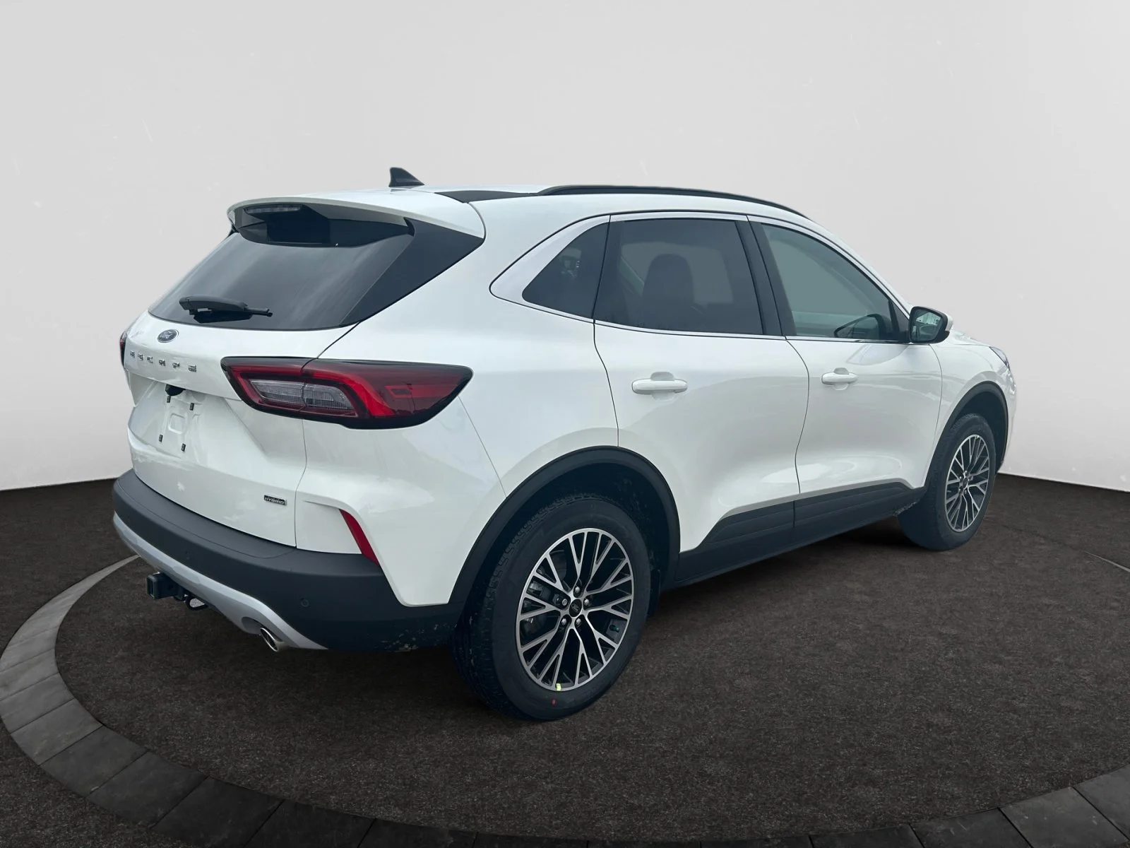 New 2026 Star White Metallic Tri-Coat Ford PHEV image 5