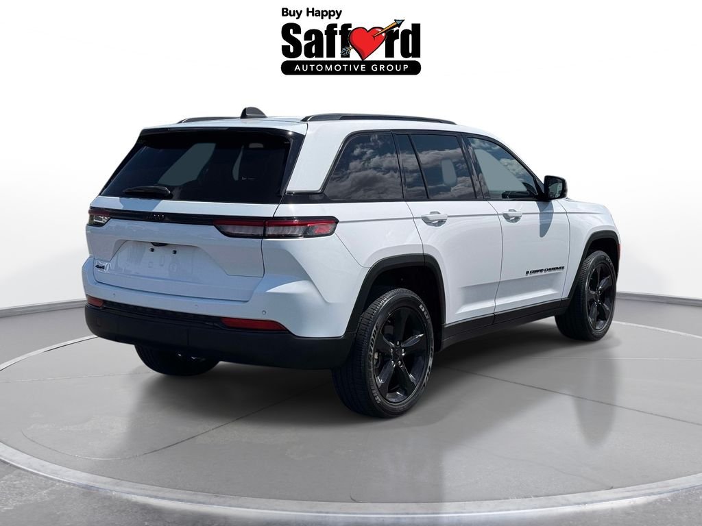 Used 2023 White/off-white Jeep Altitude X image 8
