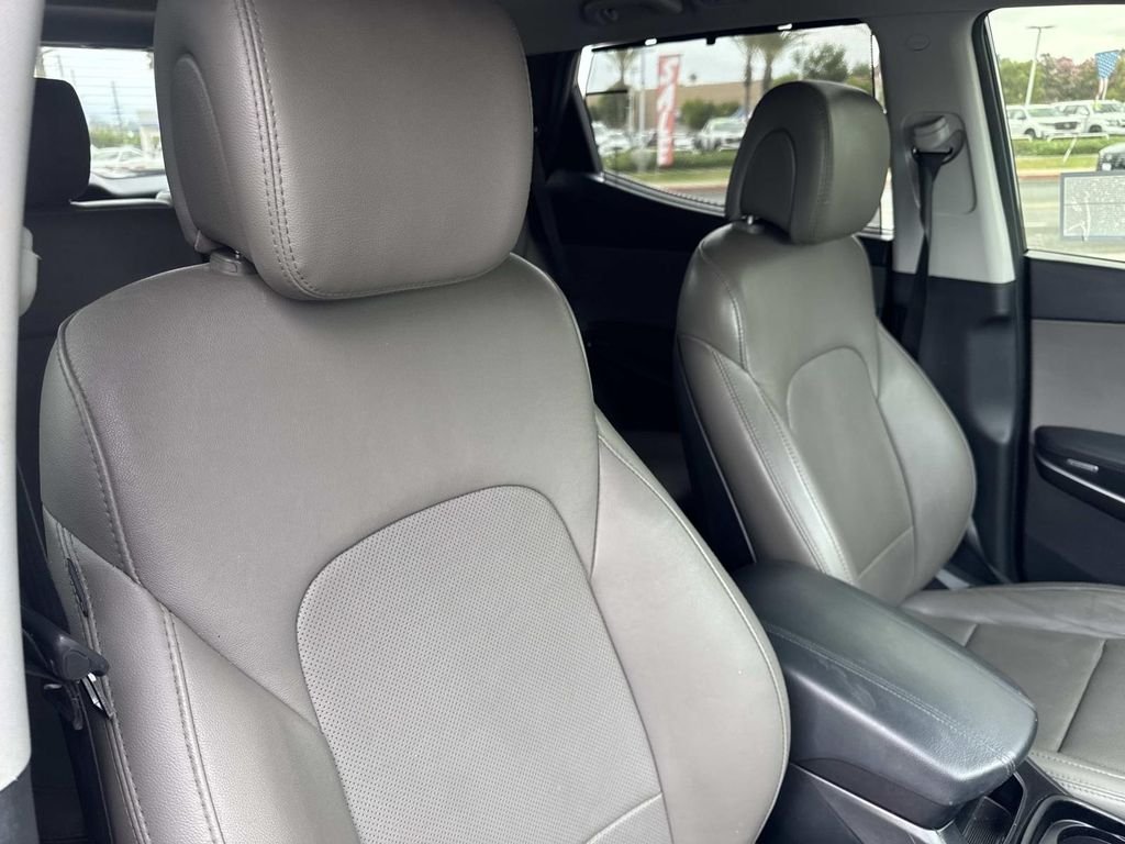 Used 2018 Black Hyundai 2.4 Base image 26