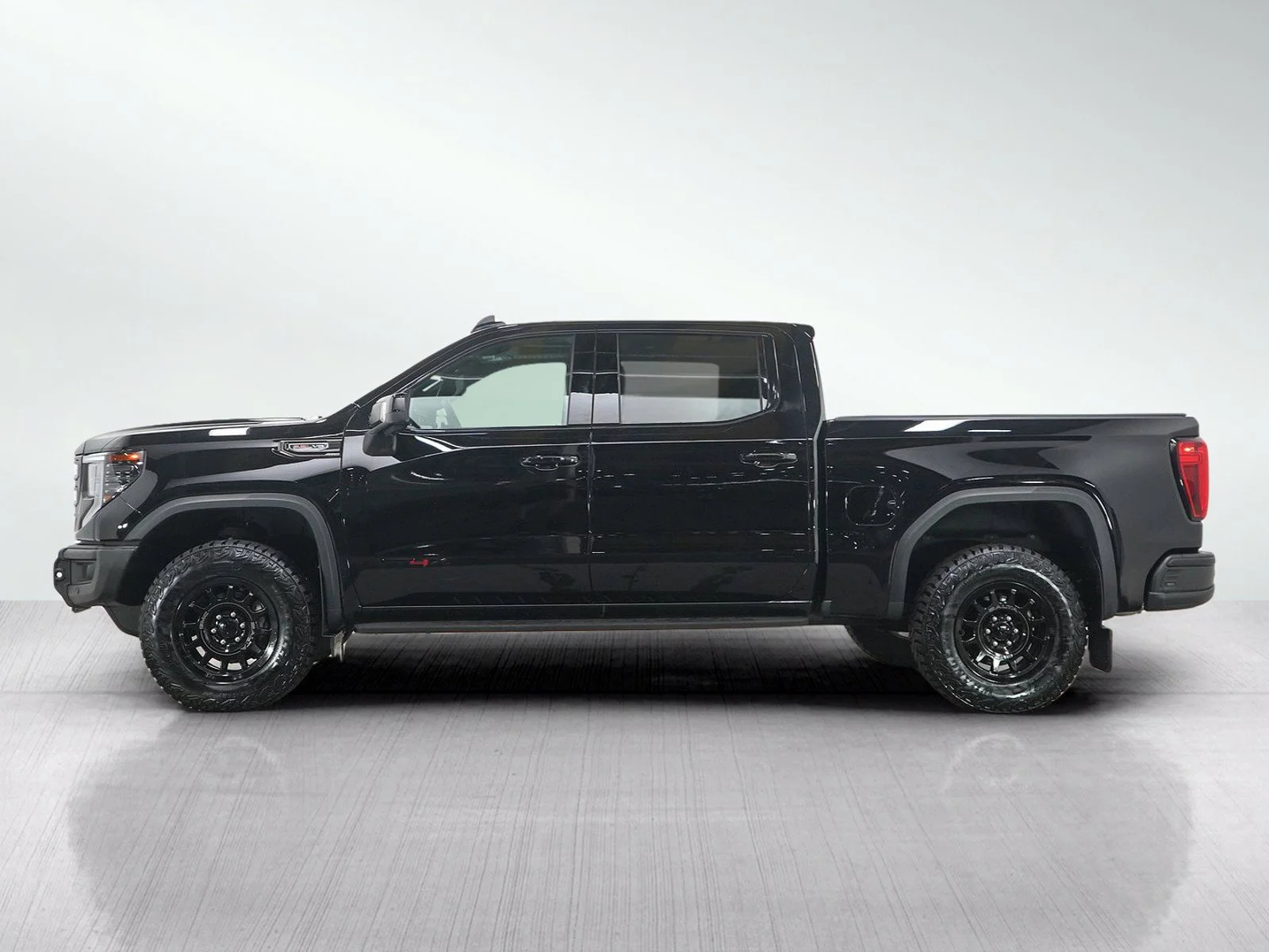 Used 2023 GMC Sierra 1500 AT4X with VIN 3GTUUFEL1PG235511 for sale in Bloomington, Minnesota