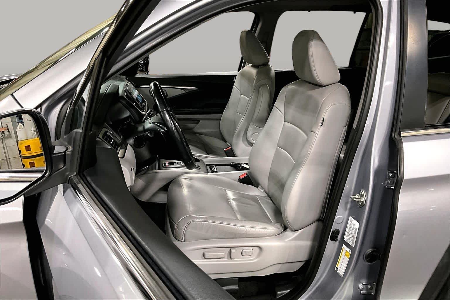 Used 2021 Lunar Silver Metallic Honda Special Edition image 8