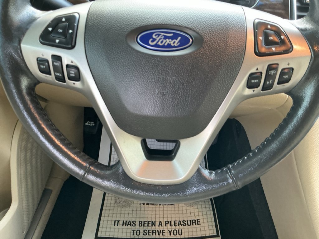 Used 2016 Black Ford Limited image 24