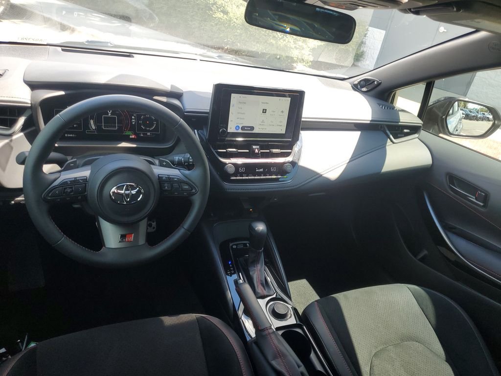 Used 2025  Toyota Premium Plus image 10
